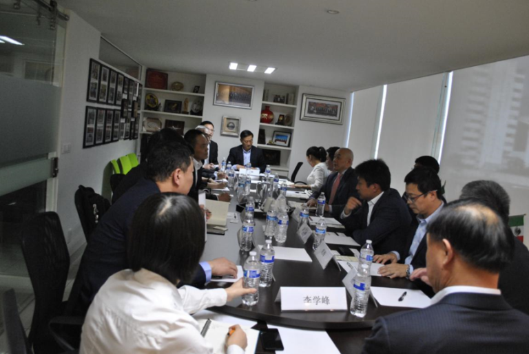 ¿Qué fue lo que se comentó en el foro entre la Delegación Económica y Comercial de Shandong y la Asociación de Empresarios Zhonghua en México?