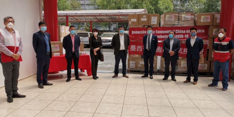 ¡La comunidad china en México sorprende a la nación con donaciones de insumos médicos para combatir el nuevo COVID-19!